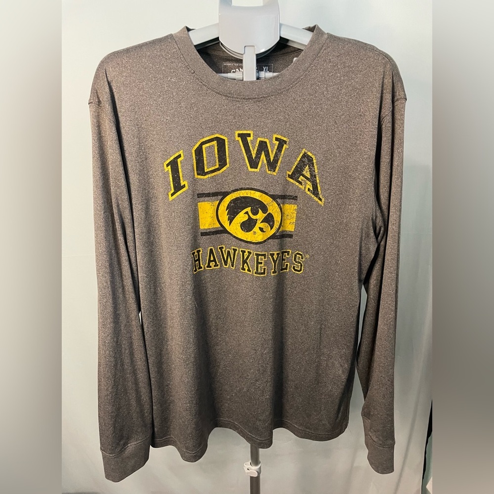 Campus Heritage Iowa Hawkeyes Shirt Mens‎ XL Gray Long Sleeve Performance NCAA